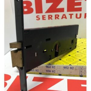 SERRATURA INFILARE ELETTRICA A FASCIA SCROCCO E PISTONE DI RICARICA REVERSIBILE CILINDRO OVALE entrata mm 80