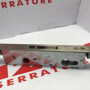SERRATURA TRIPLICE AD INFILARE A PROFILO EUROPEO CON MANDATA BASCULANTE entrata mm 30
